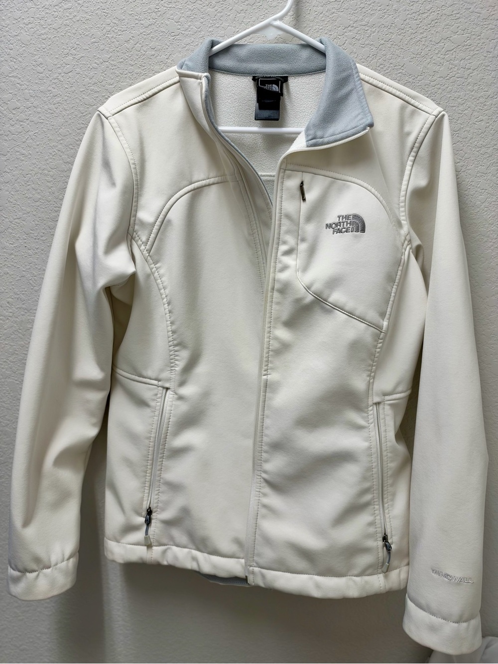The North Face Apex Bionic Women’s Softshell Jacket women’s large